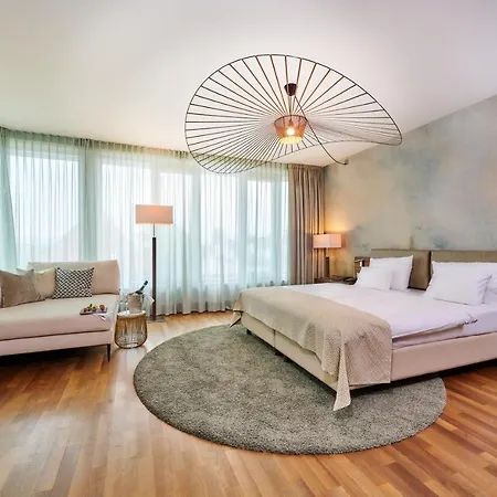 Asam Hotell 4*