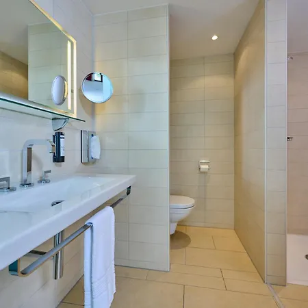 Asam Hotel 4*