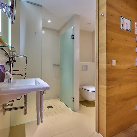 Asam Hotel 4*