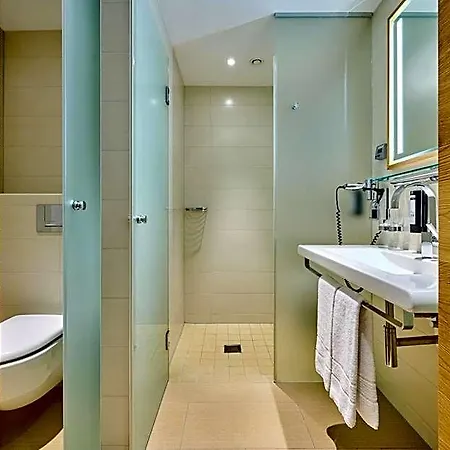 Asam Отель 4*